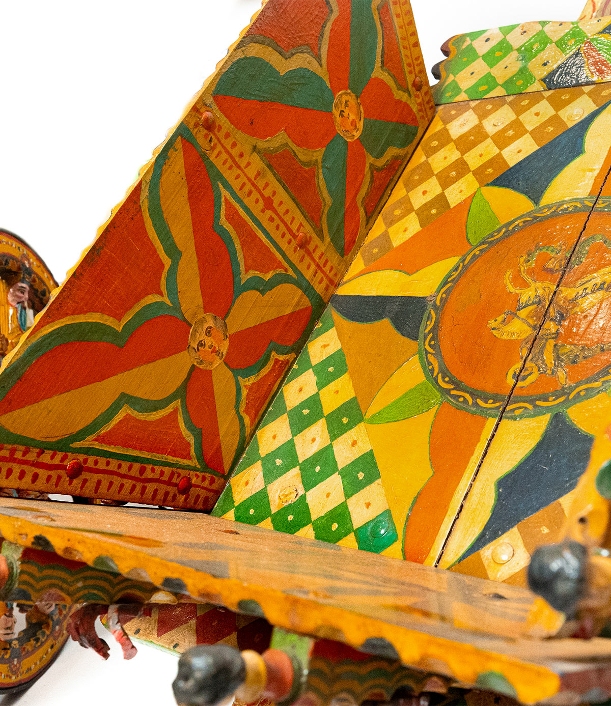 Decorazioni siciliane su carretto realizzato a mano in Sicilia